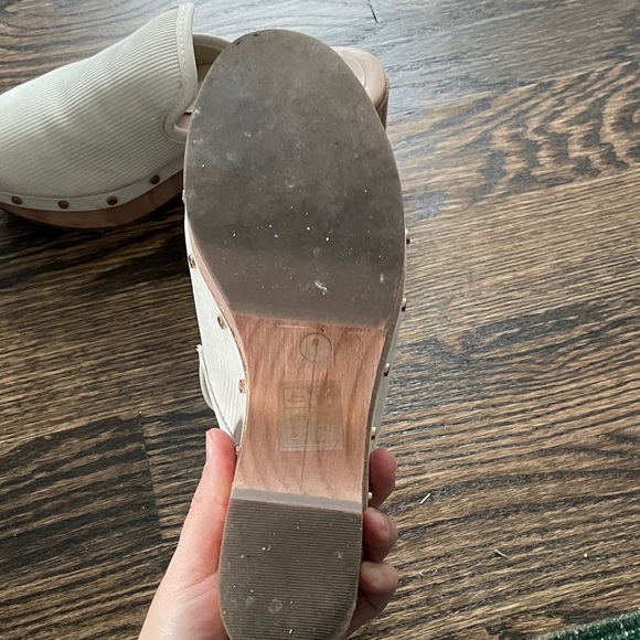 Dolce Vita Cream Slip-On Clogs - Picture 6 of 7